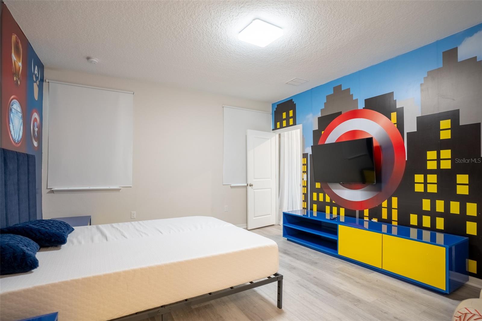 O6428391 Property Photo 37