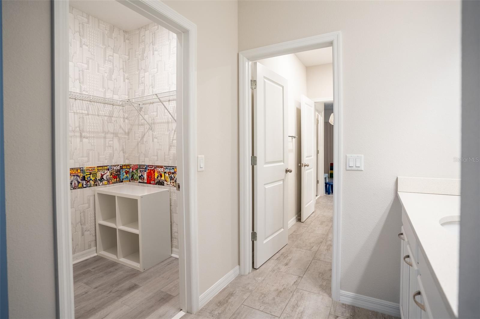 O6428391 Property Photo 38