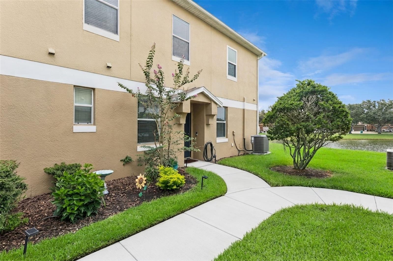 1668 Scarlet Oak Loop #c Property Photo 4