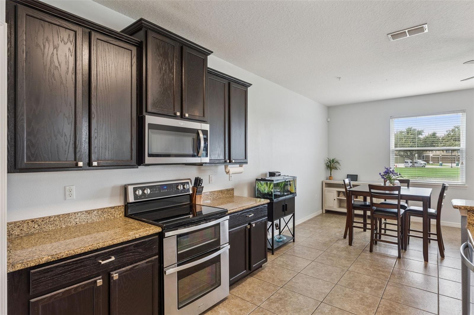 1668 Scarlet Oak Loop #c Property Photo 8