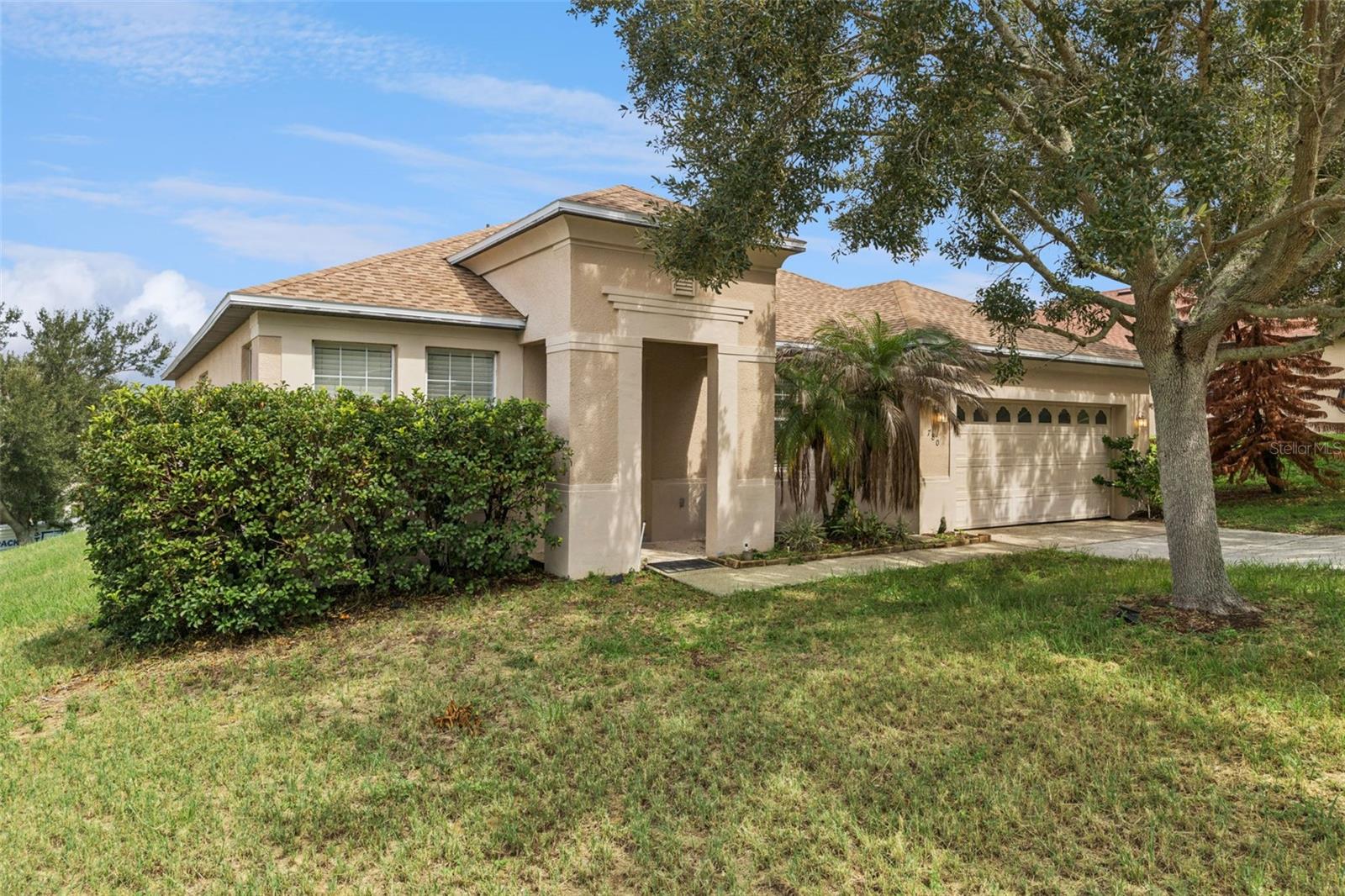 780 Lakeview Pointe Dr Property Photo 1
