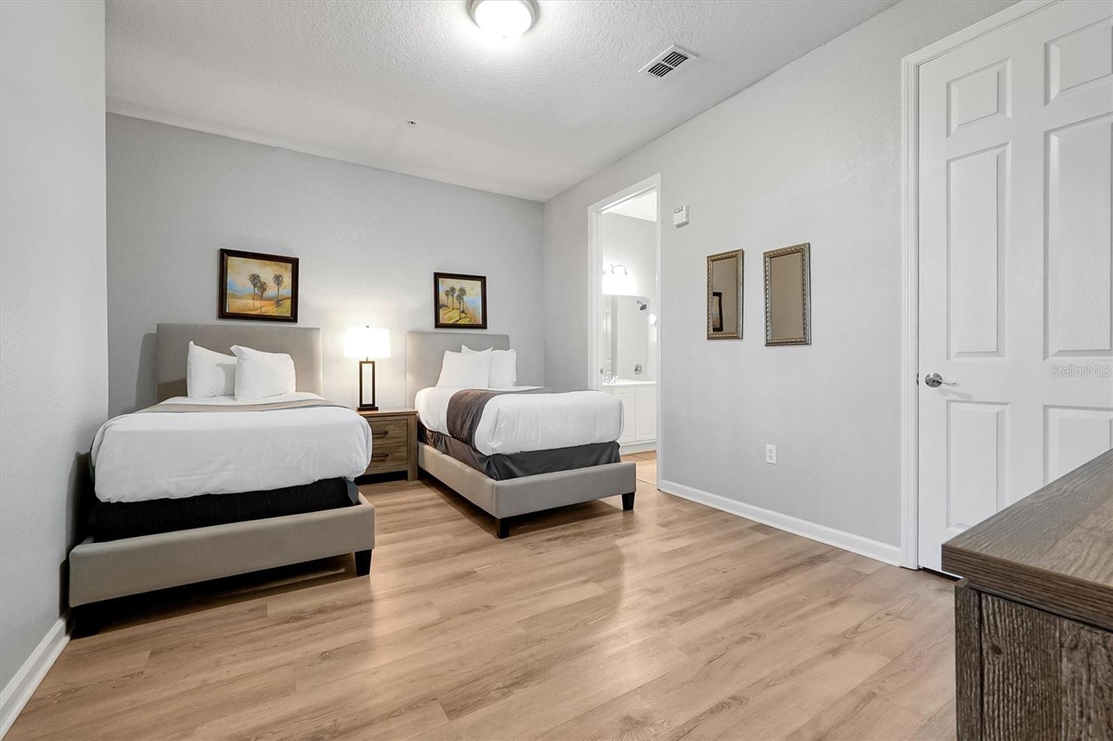 5048 Shoreway Loop #10204 Property Photo 23