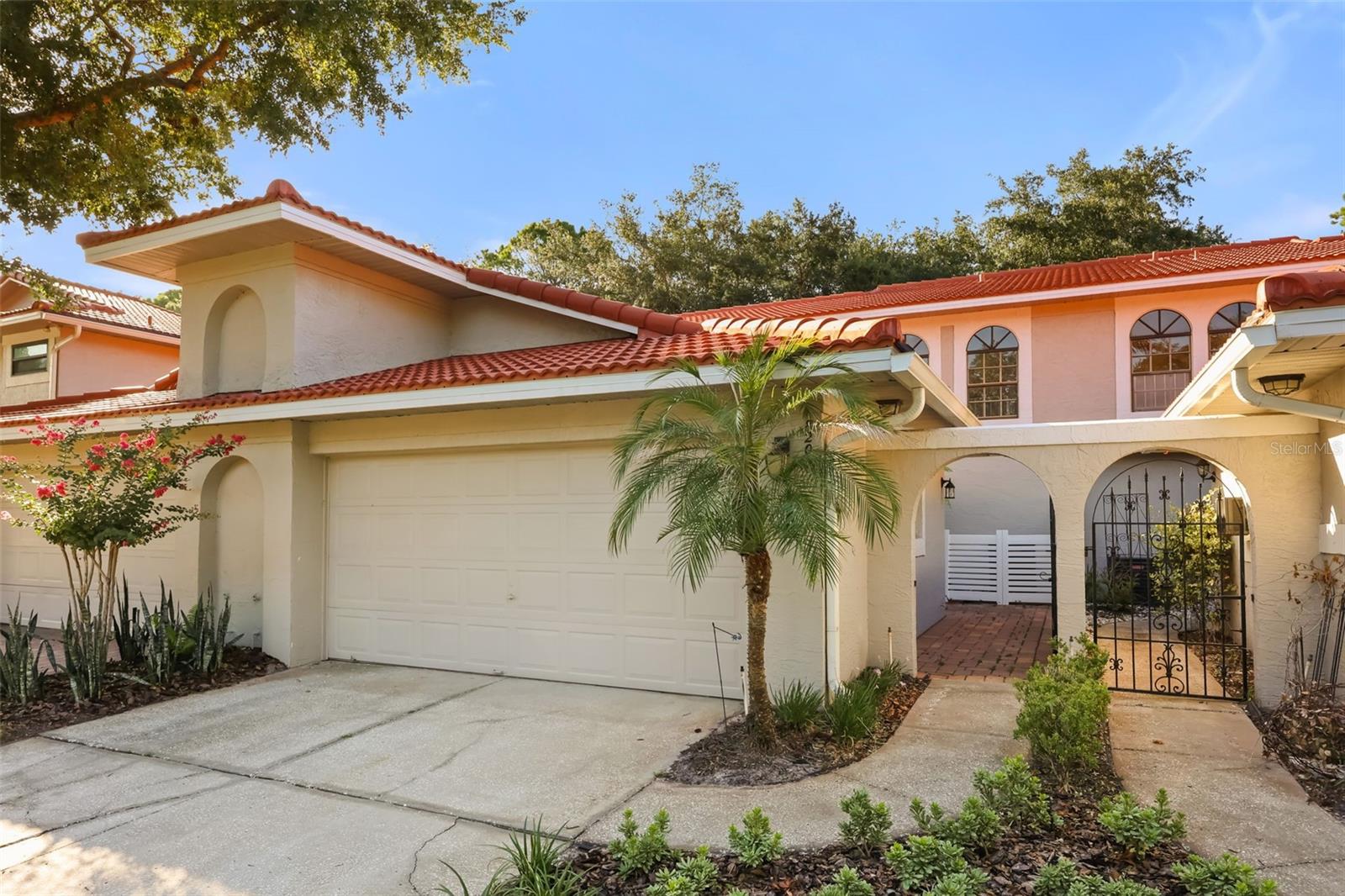 8209 SANDPOINT BLVD