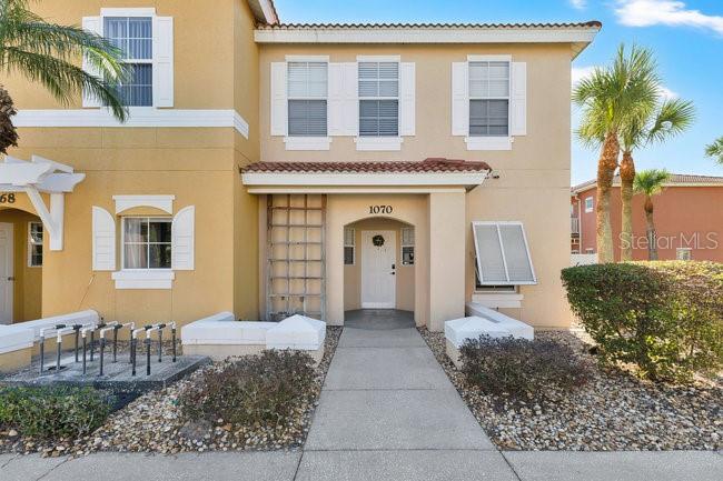 1070 Park Ridge Cir Property Photo 1