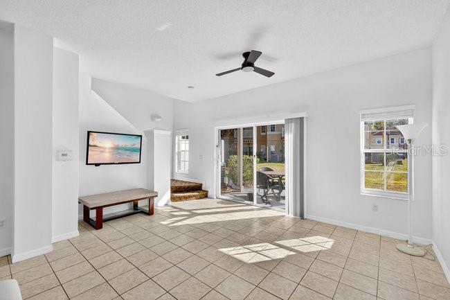 1070 Park Ridge Cir Property Photo 4