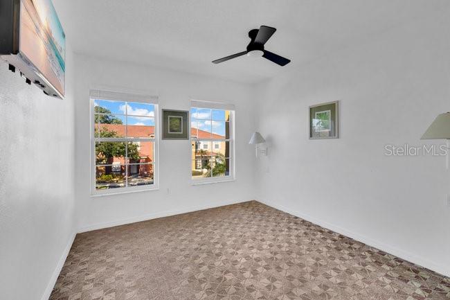 1070 Park Ridge Cir Property Photo 16