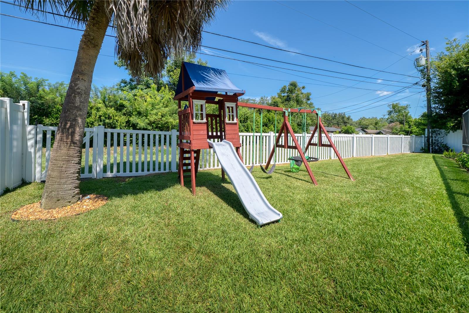 433 Gilbert Rd Property Photo 21