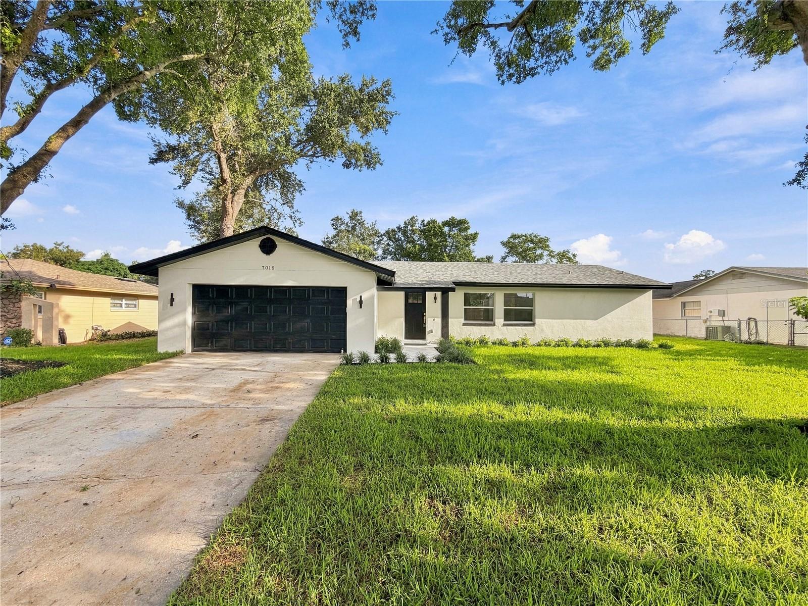 7015 CRESTLAKE DR Property Photo 1