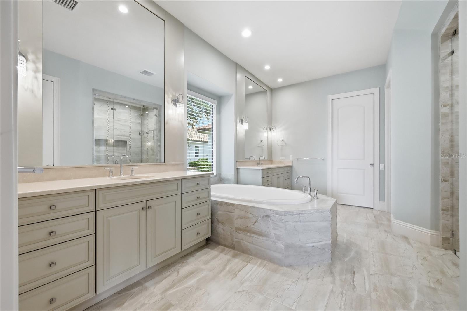 12102 Montalcino Cir Property Photo 34