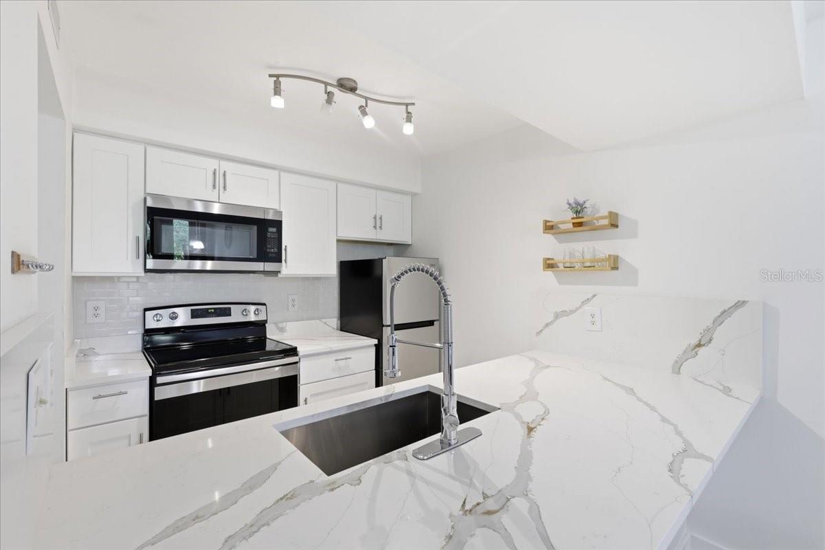 6074 Peregrine Ave #b02 Property Photo 10