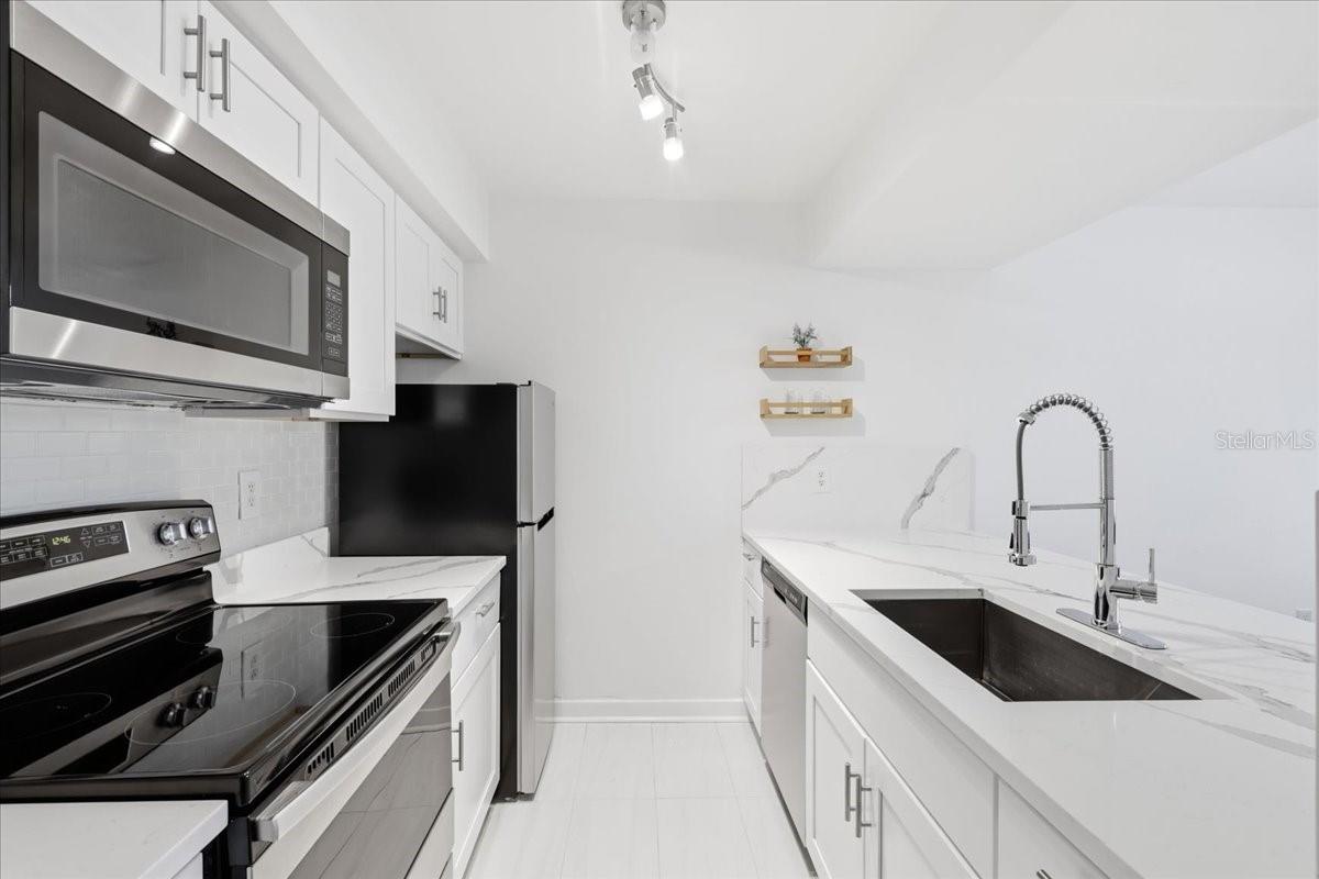 6074 Peregrine Ave #b02 Property Photo 11