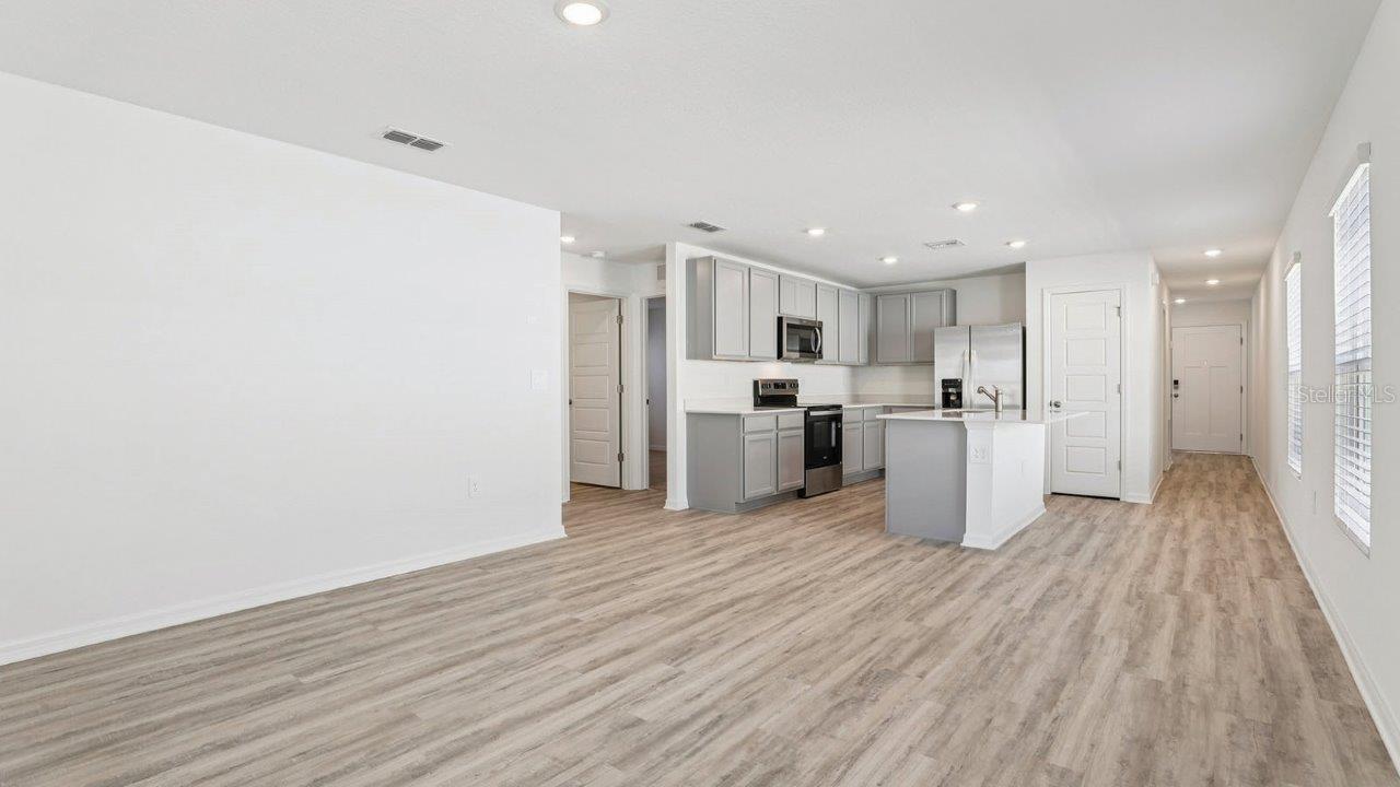 5580 Taverna Loop Property Photo 3