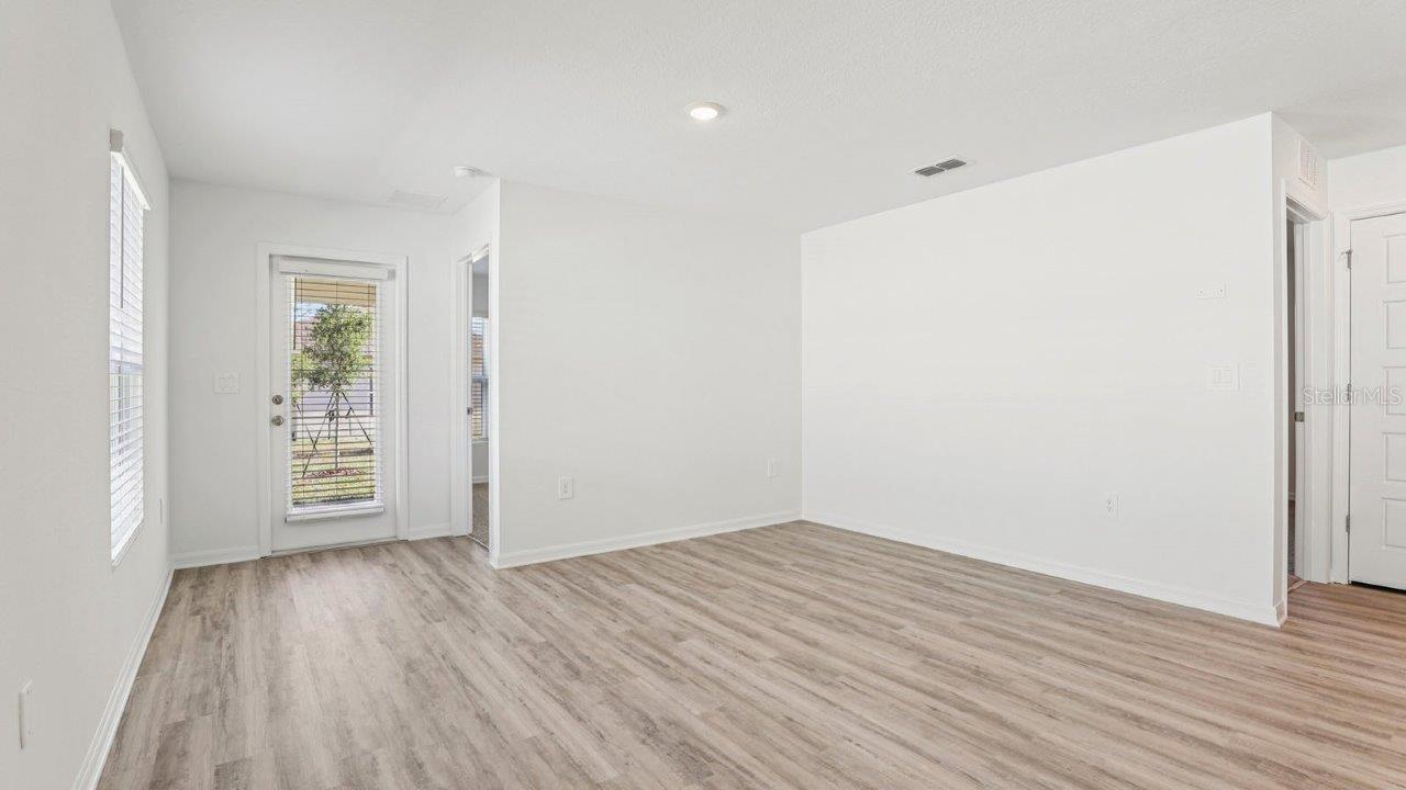 5580 Taverna Loop Property Photo 5