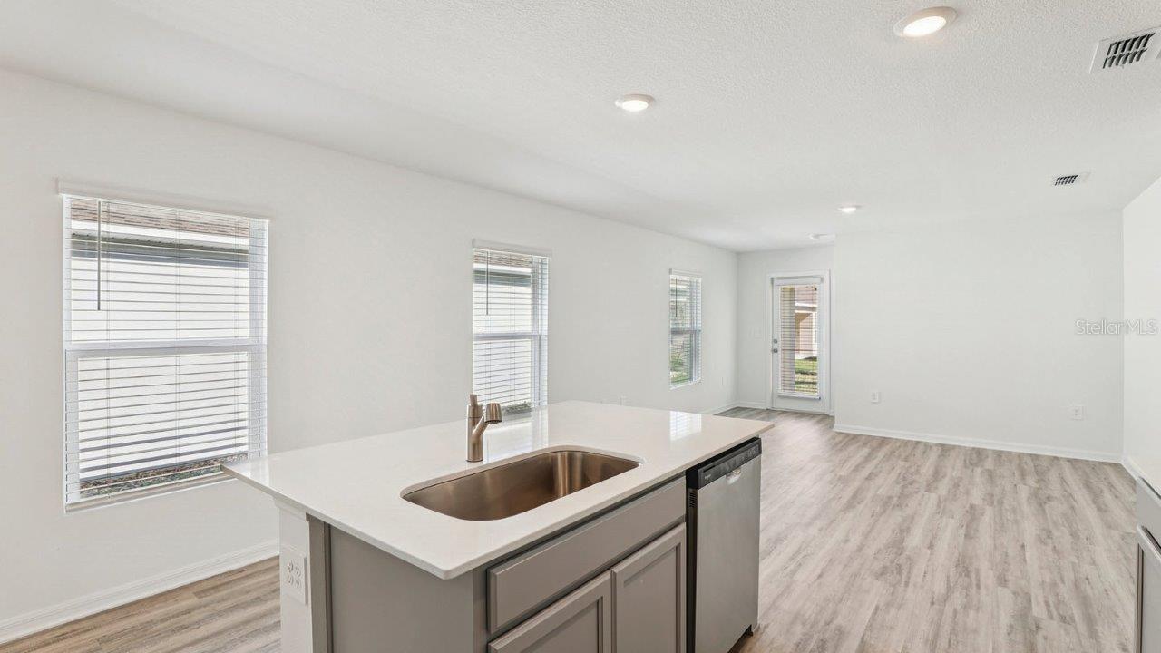 5580 Taverna Loop Property Photo 8