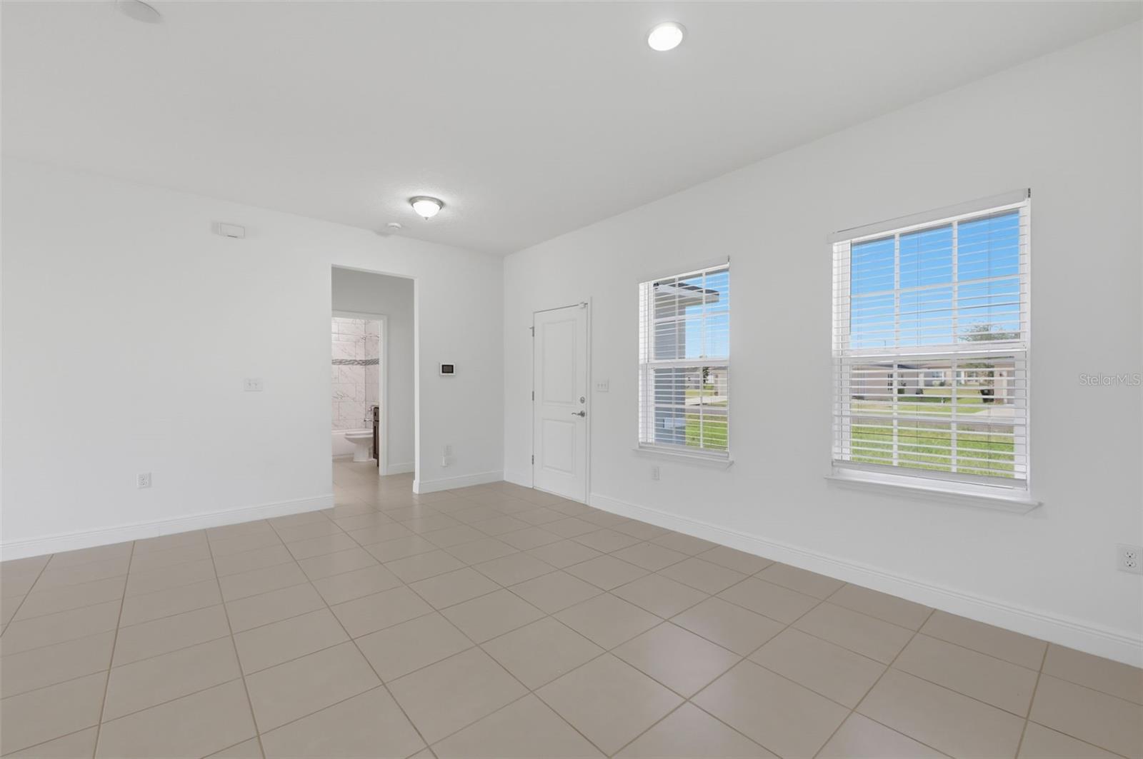 304 Begonia Ct Property Photo 7