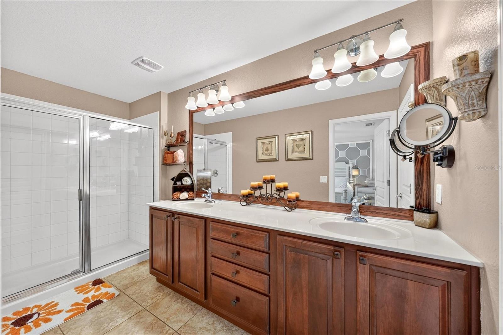 12914 Vennetta Way Property Photo 31