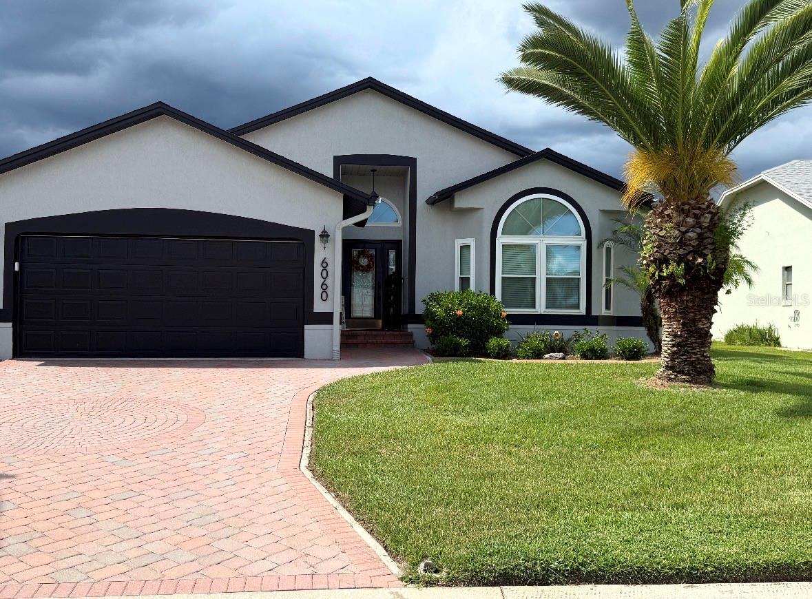 6060 Condor Dr Property Photo 1