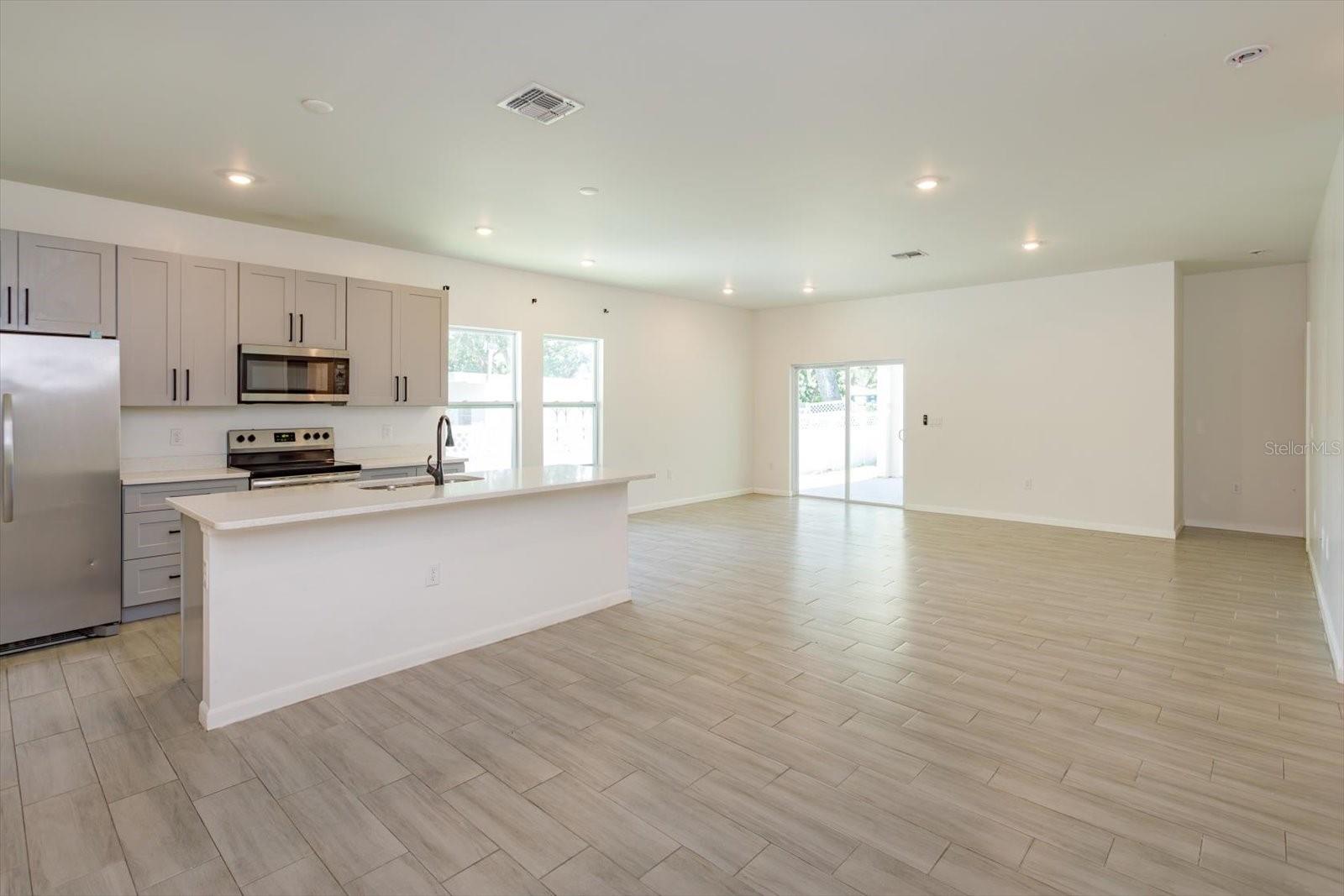 1022 36th Property Photo 10