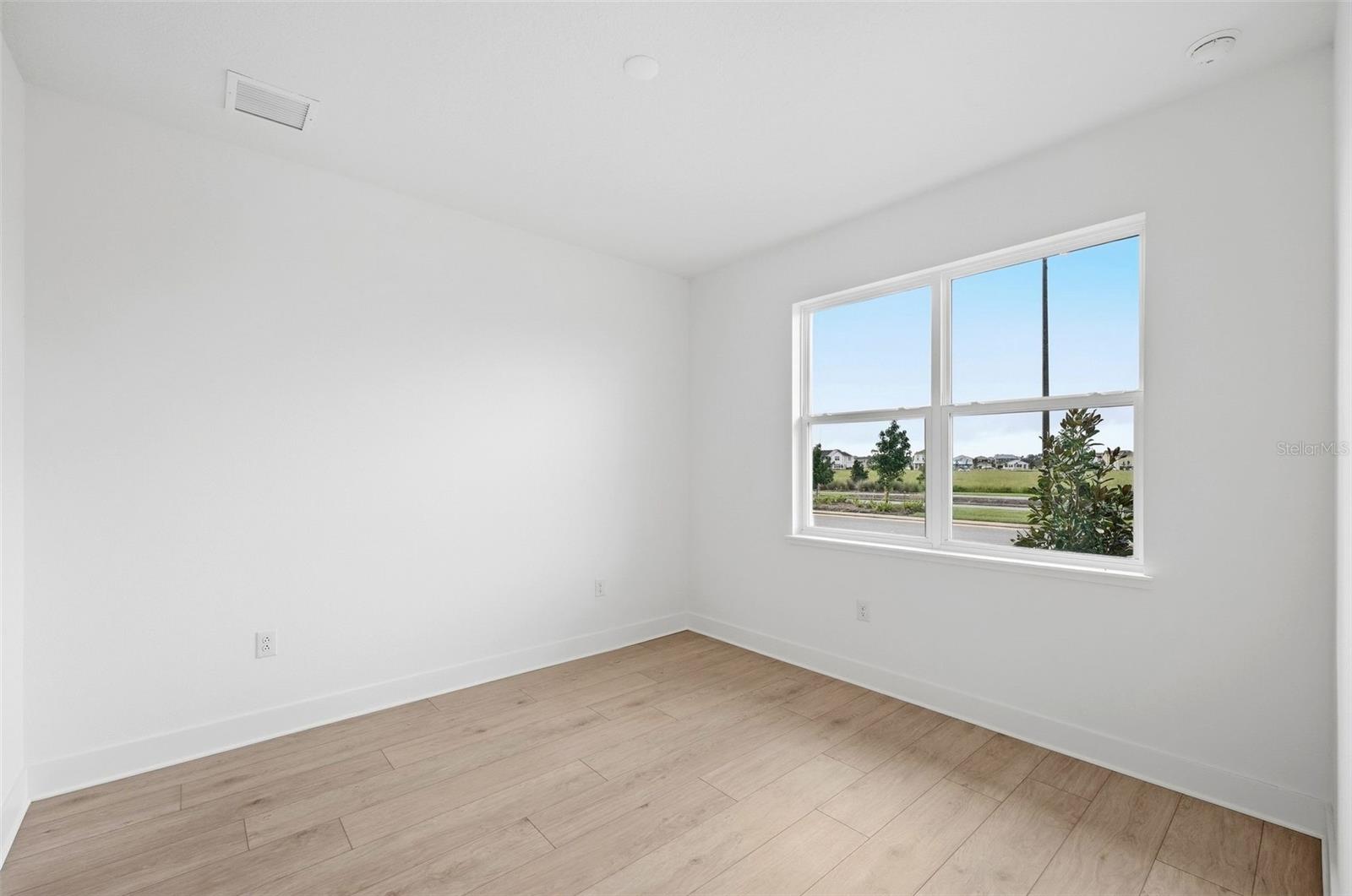 9297 Luminary Blvd Property Photo 7