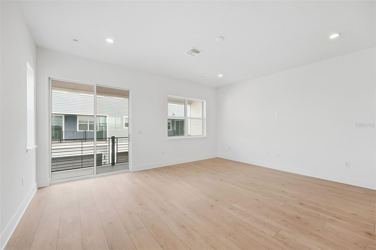 9297 Luminary Blvd Property Photo 10