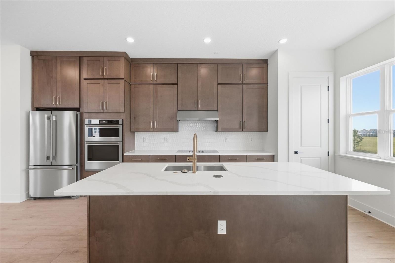 9297 Luminary Blvd Property Photo 18