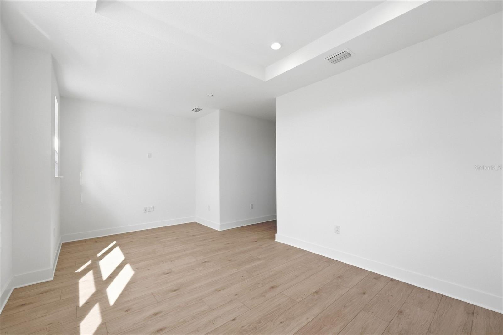9297 Luminary Blvd Property Photo 32