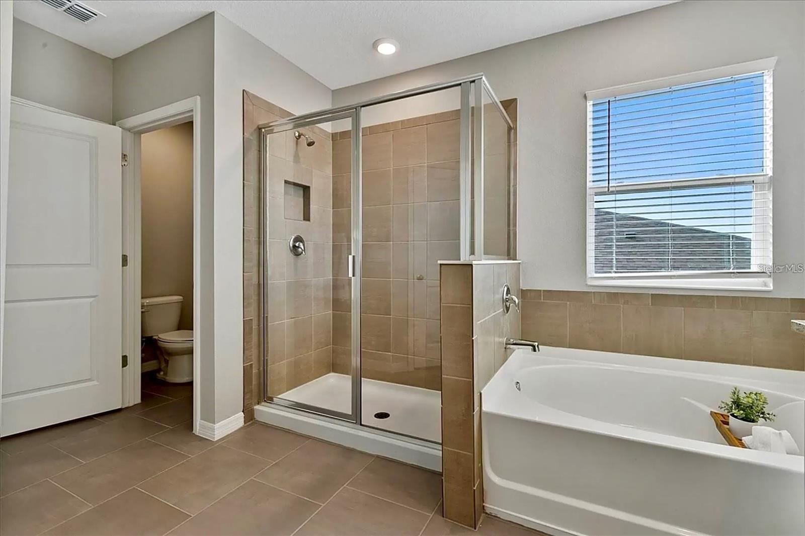 13017 Willow Grove Dr Property Photo 9