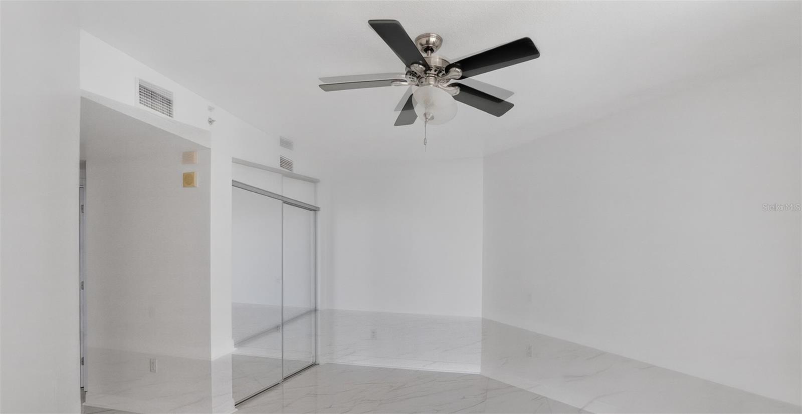 231 Riverside Dr #1108-1 Property Photo 23