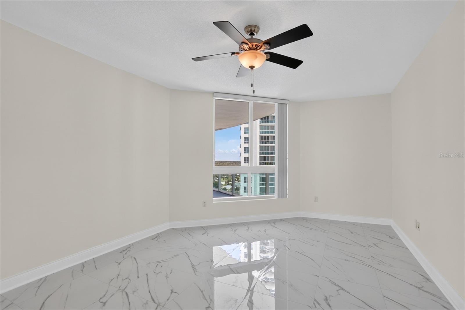 231 Riverside Dr #1108-1 Property Photo 29