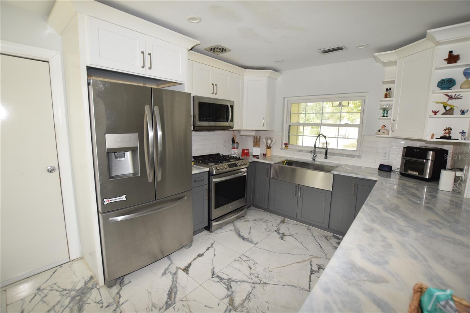 924 Boardman St Property Photo 23