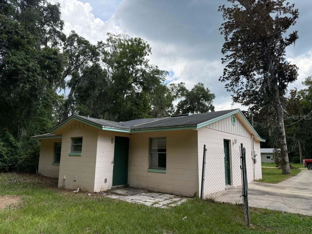 107 Woodlawn Rd Property Photo 12