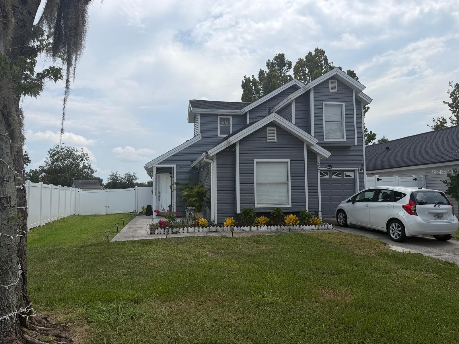 9924 Surrey Ridge Rd Property Photo 1
