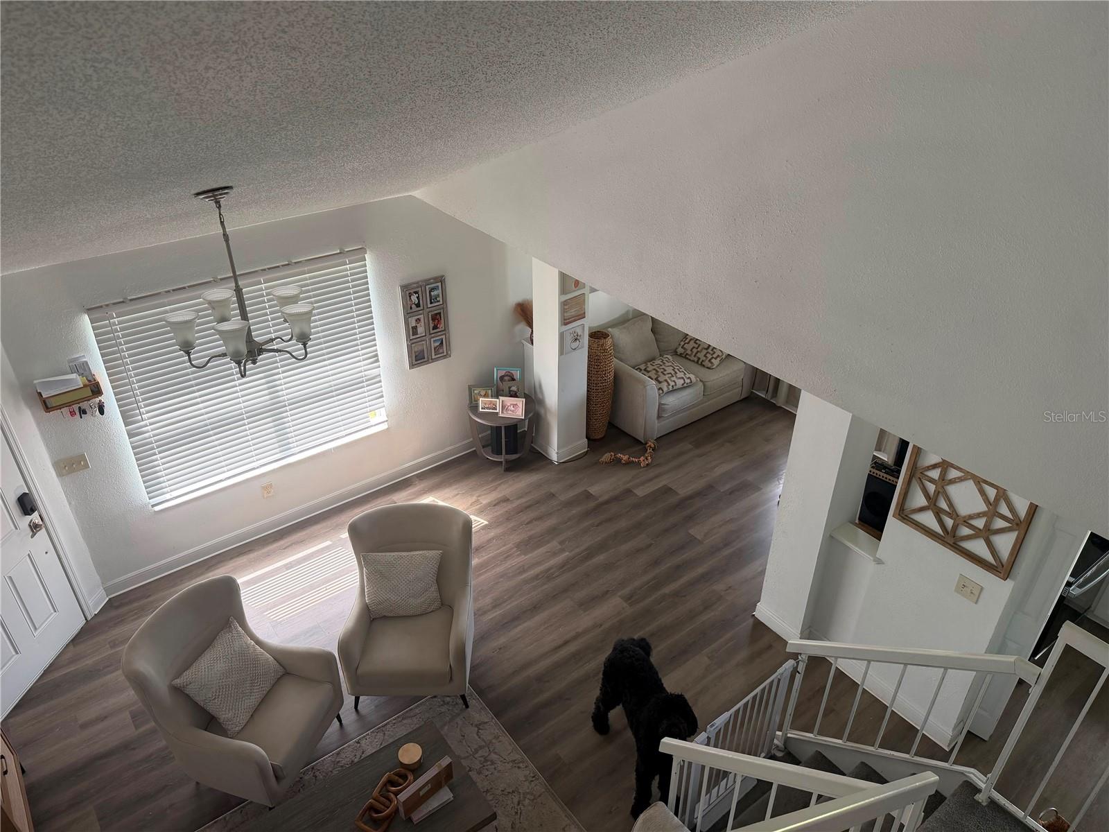 9924 Surrey Ridge Rd Property Photo 6