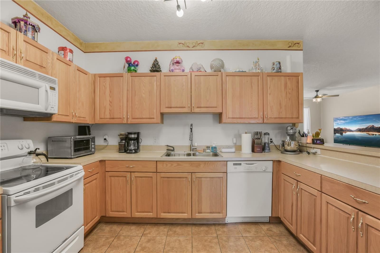 3141 Sun Lake Ct #a Property Photo 9