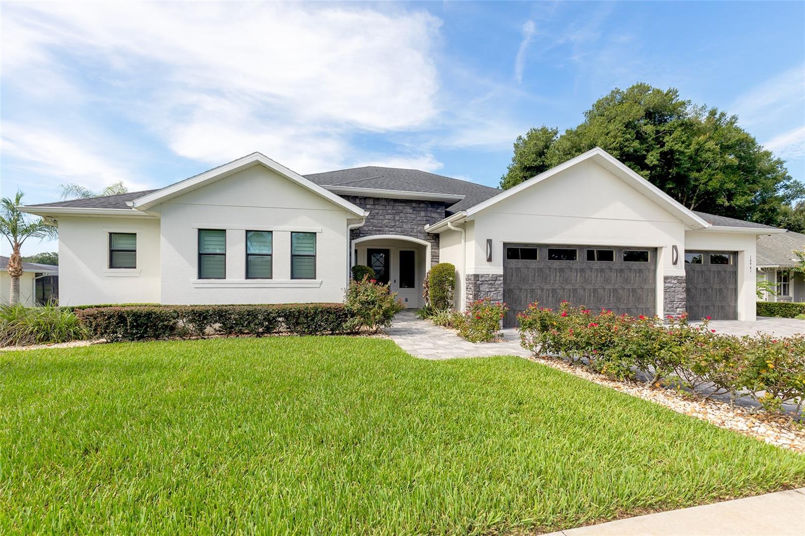 O6428598 Property Photo 1