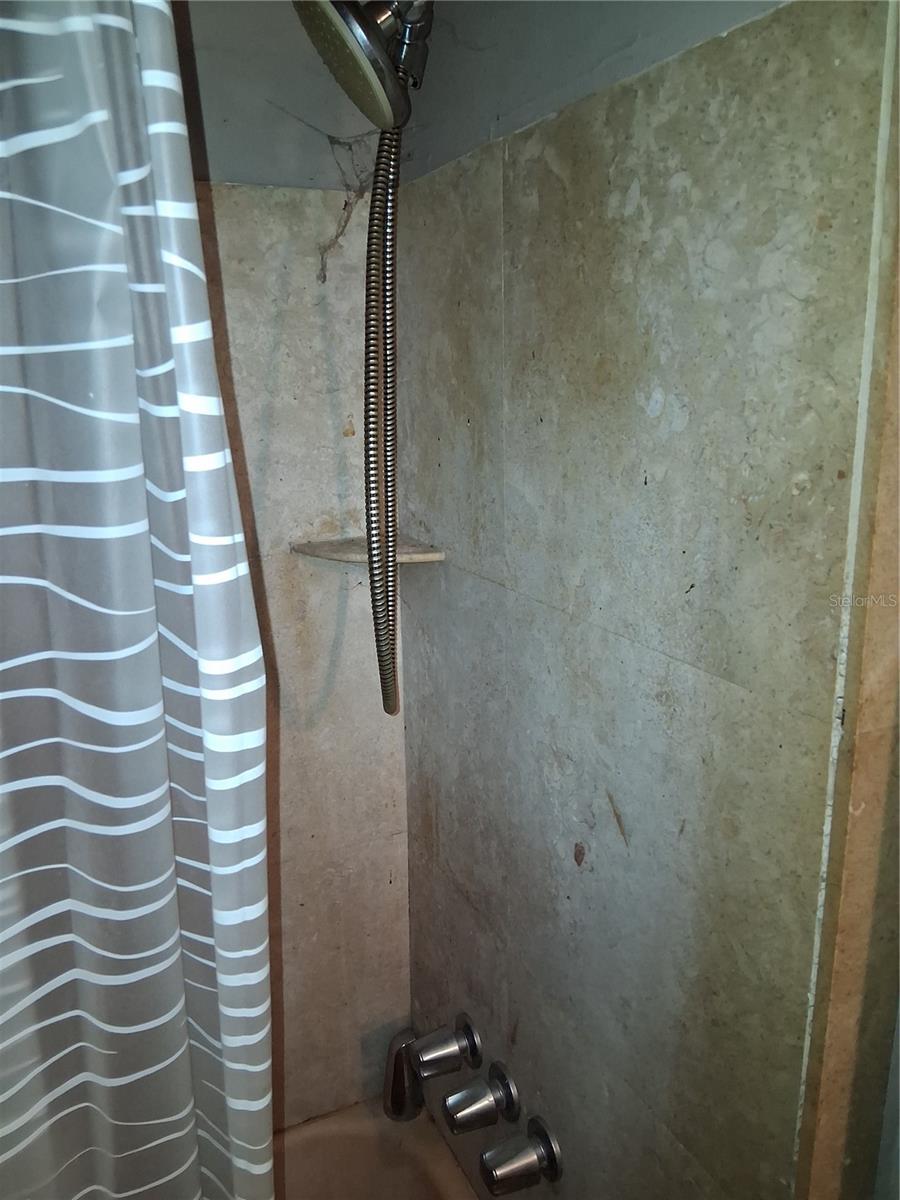 1208 Beatrice Dr Property Photo 22