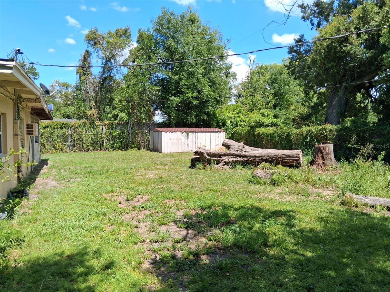 1208 Beatrice Dr Property Photo 24