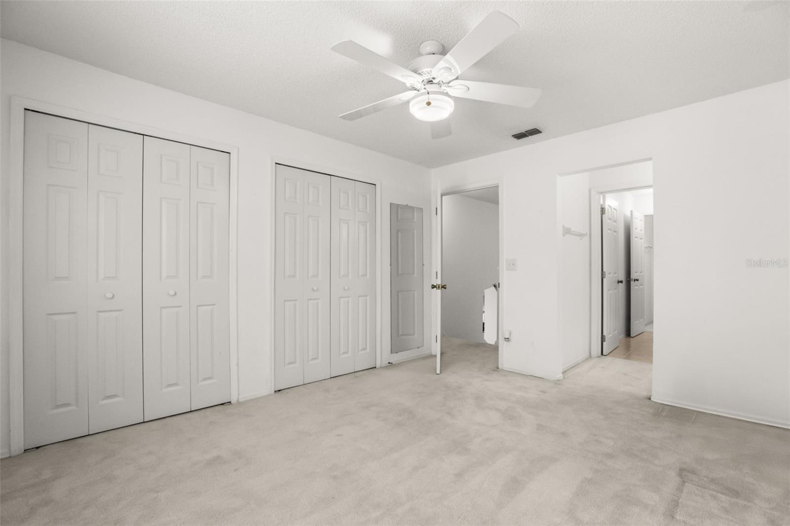223 Heron St Property Photo 28