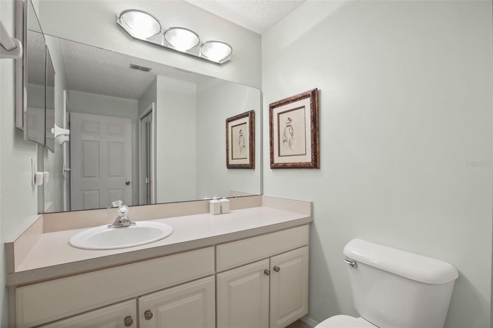 223 Heron St Property Photo 37