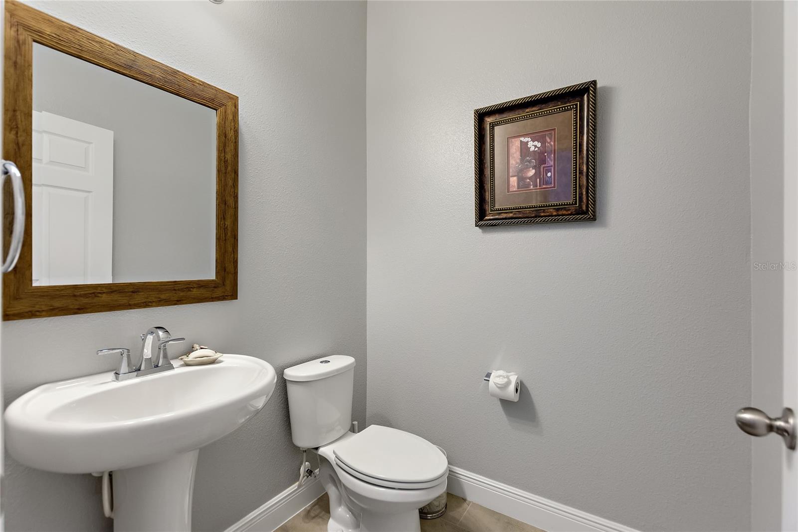 8719 Crescendo Ave Property Photo 5