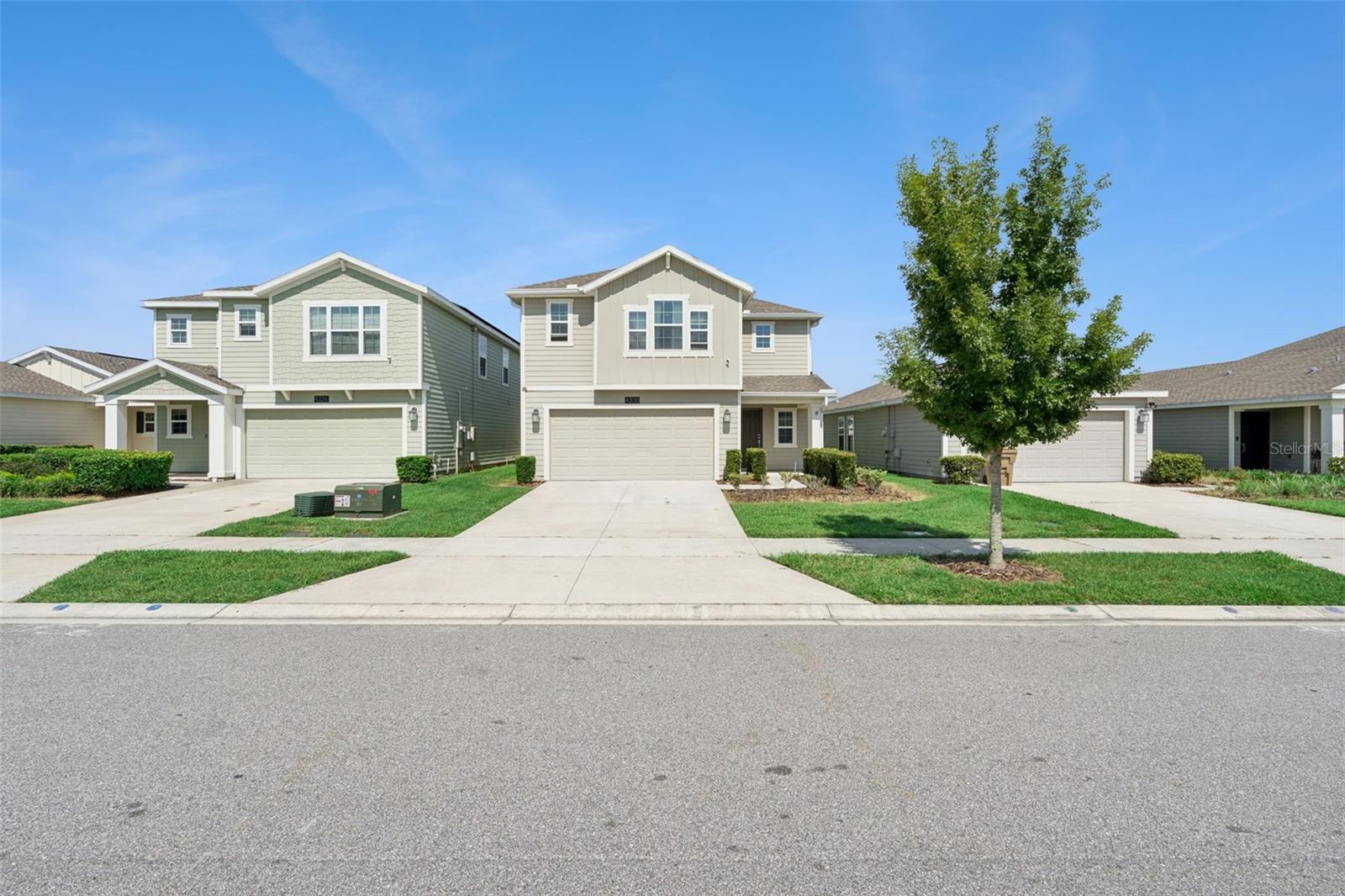 4330 Sunny Creek Pl Property Photo 3