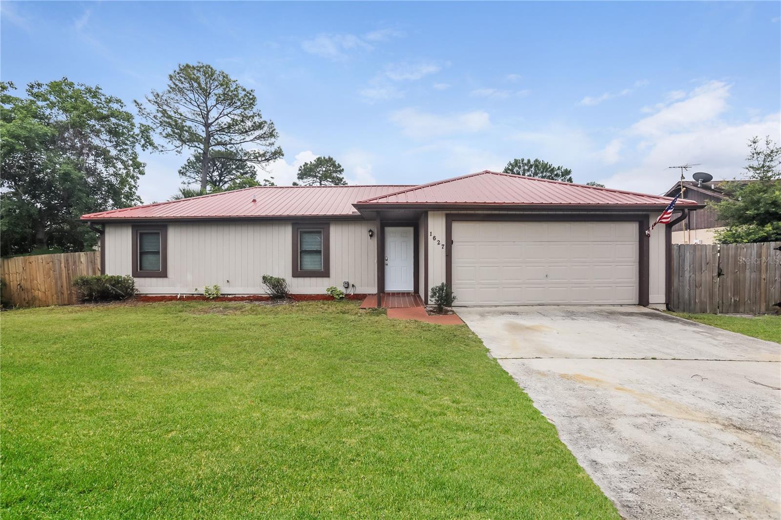 O6428645 Property Photo 1