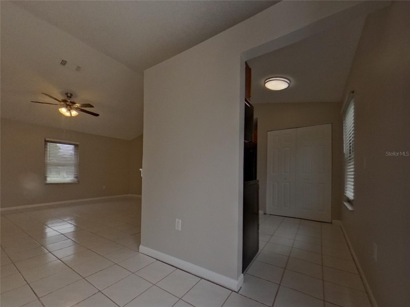O6428645 Property Photo 14