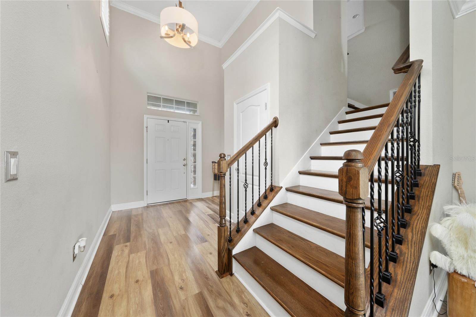 5924 Paxton Ct Property Photo 7