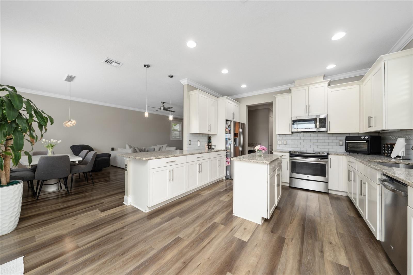 5924 Paxton Ct Property Photo 13