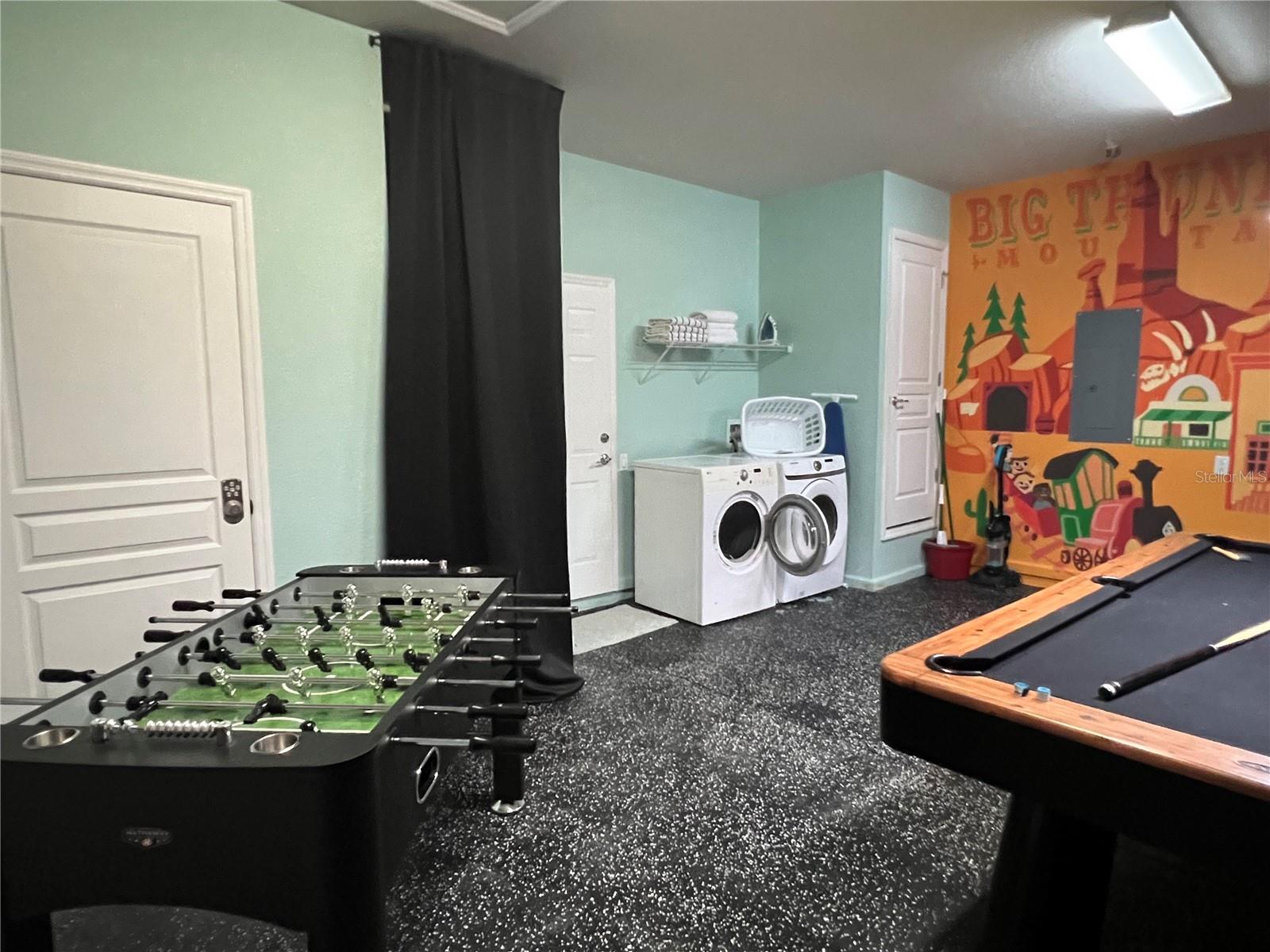 2568 Archfeld Blvd Property Photo 41