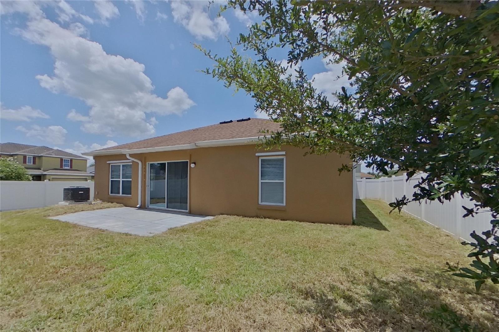 O6428656 Property Photo 15