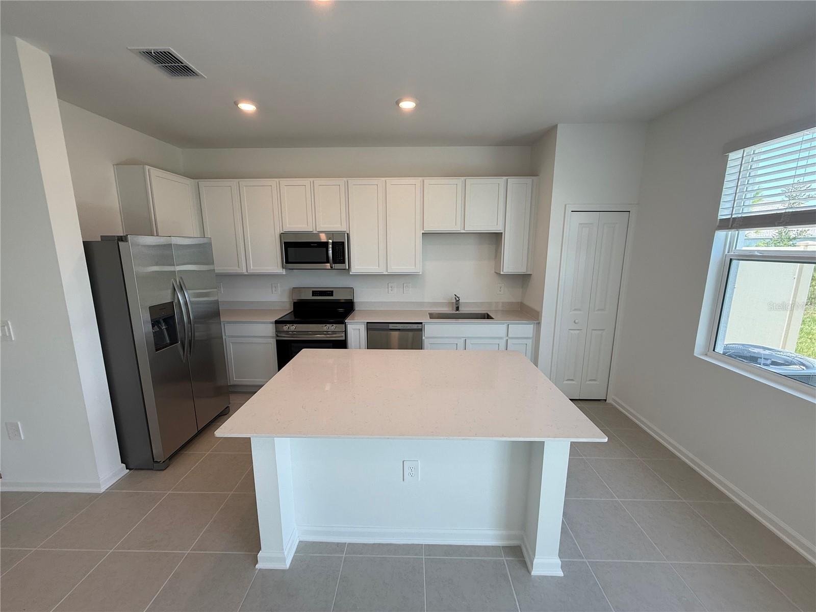2567 Skyline Loop Property Photo 7
