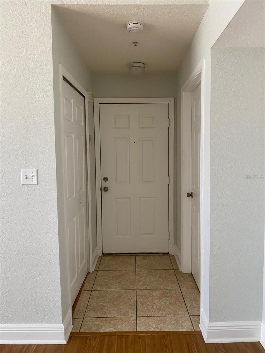 O6428671 Property Photo 2