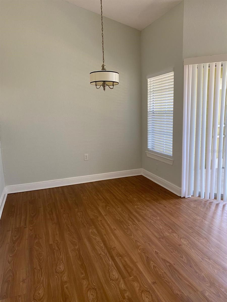 O6428671 Property Photo 7
